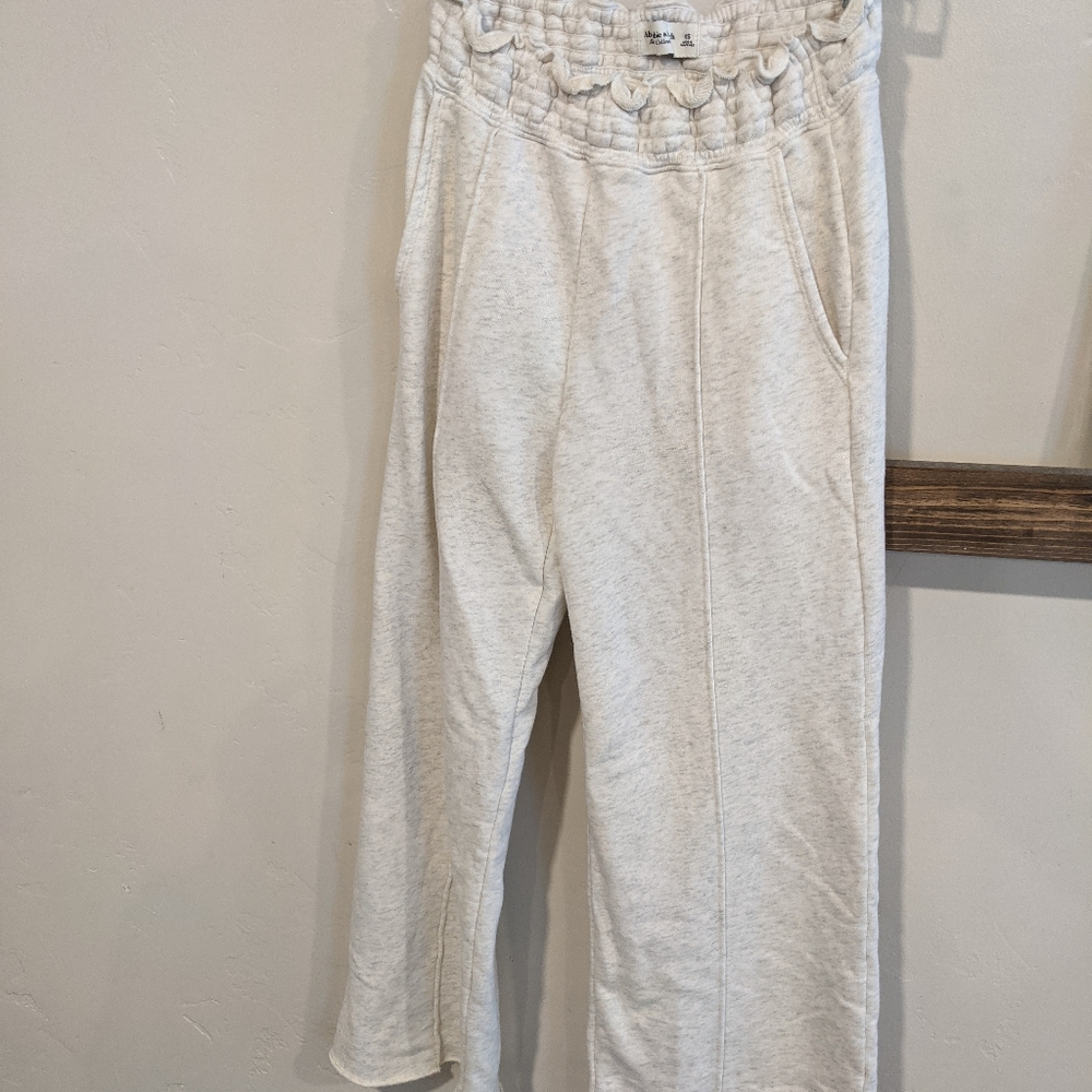 Abercrombie cropped wide leg sweatpants